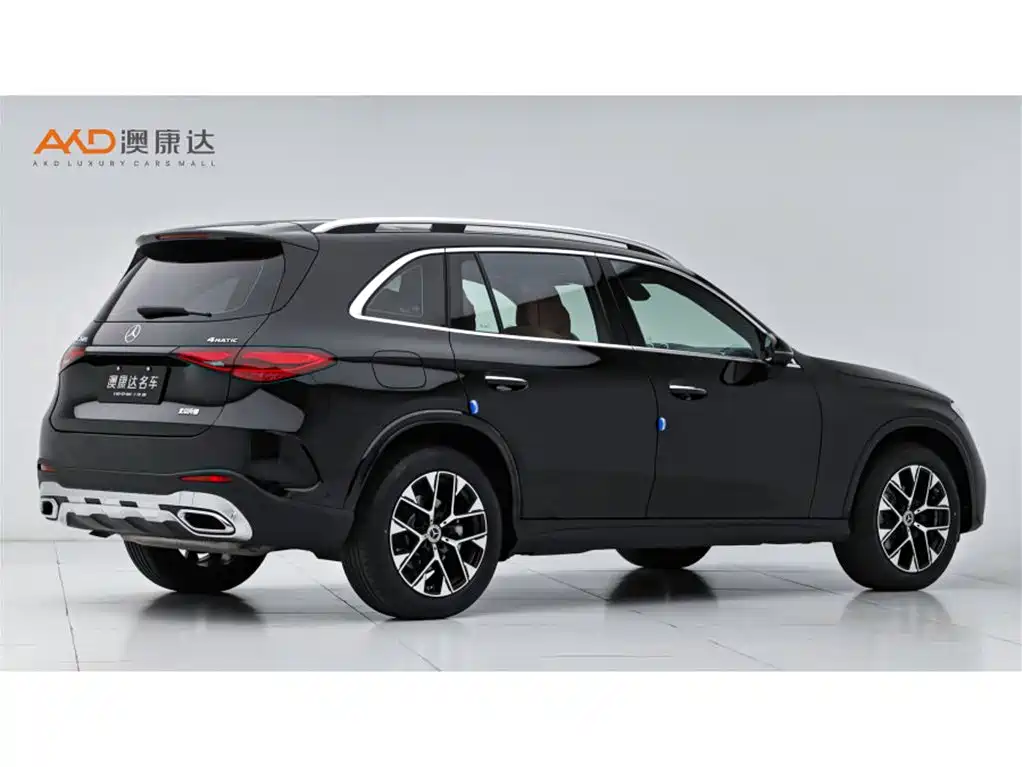 Mercedes-Benz GLC 2023 Facelift GLC 260 L 4MATIC Luxury 5-Seater фото 3
