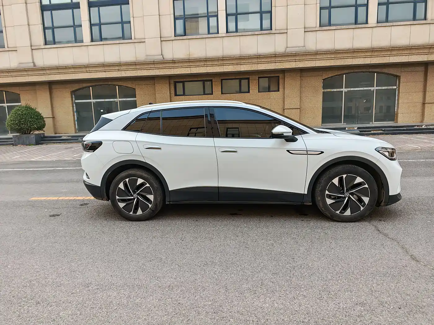 VOLKSWAGEN ID.4 CROZZ