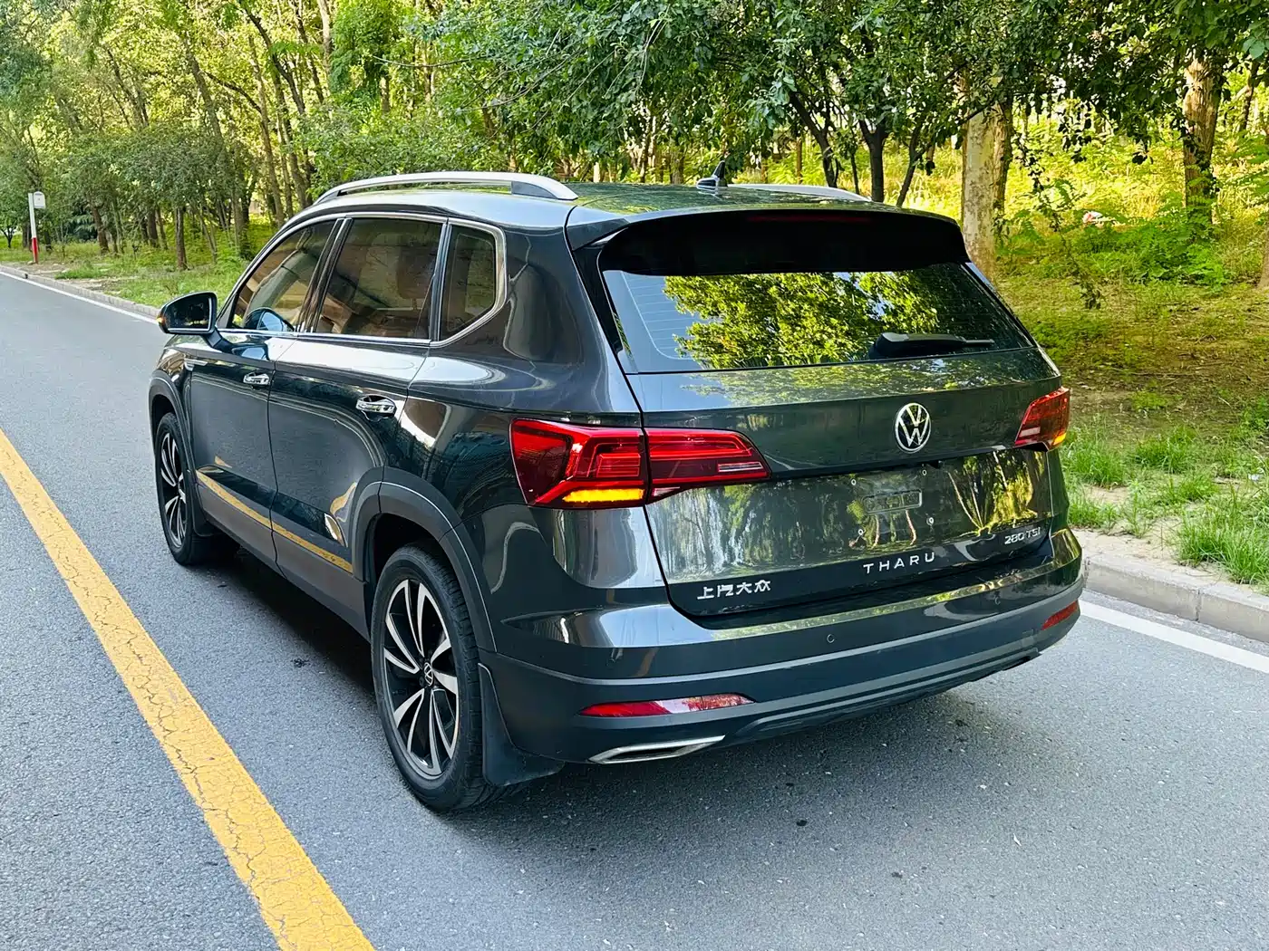 Volkswagen Tharu 2022 280TSI FWD Luxury Edition фото 12
