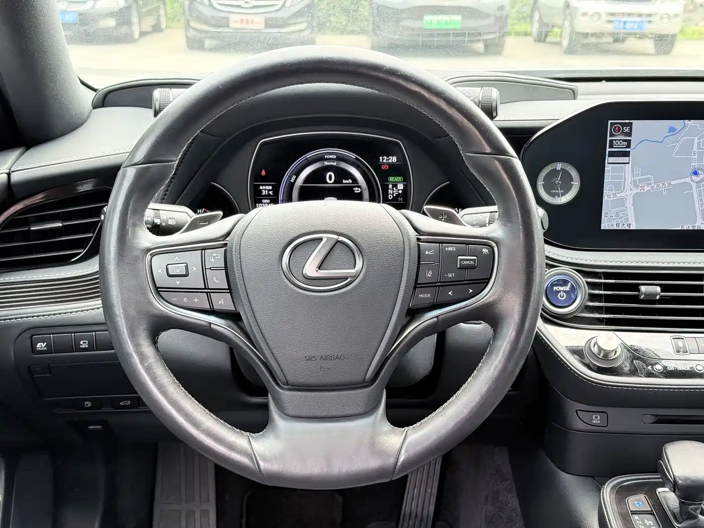 Lexus LS 2021 500h Excellence Edition фото 9