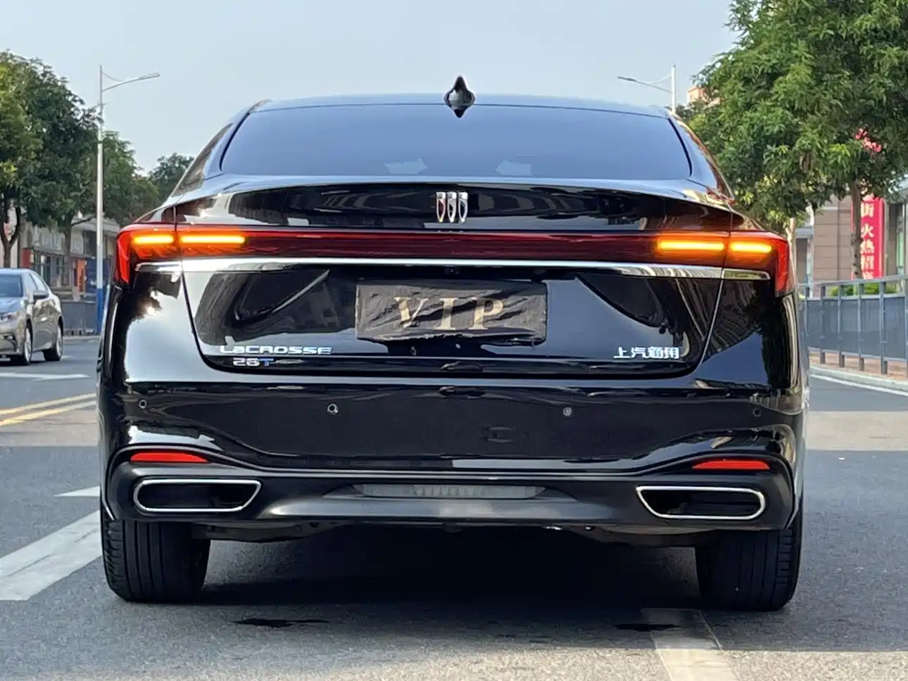 Buick LaCrosse 2023 28T Premium Edition фото 5
