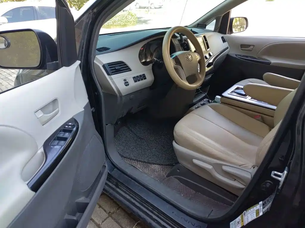 Toyota Sienna 2015 2015 3.5L 2WD L