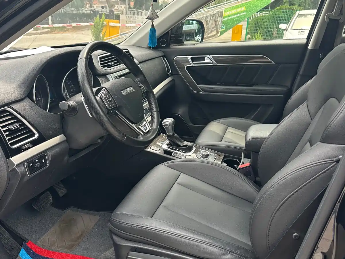 Haval H6 Coupe 2016 Blue Label 1.5T Automatic 2WD Urban фото 4