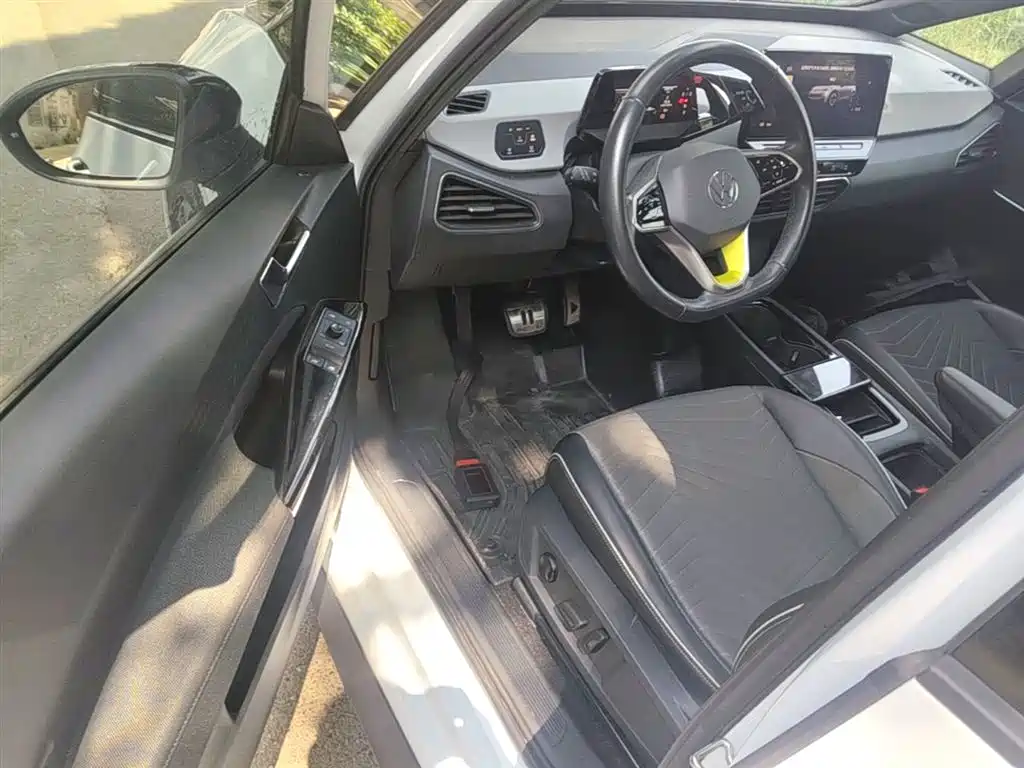 Volkswagen ID.3 2023 Upgraded Pure Intelligence Edition фото 16