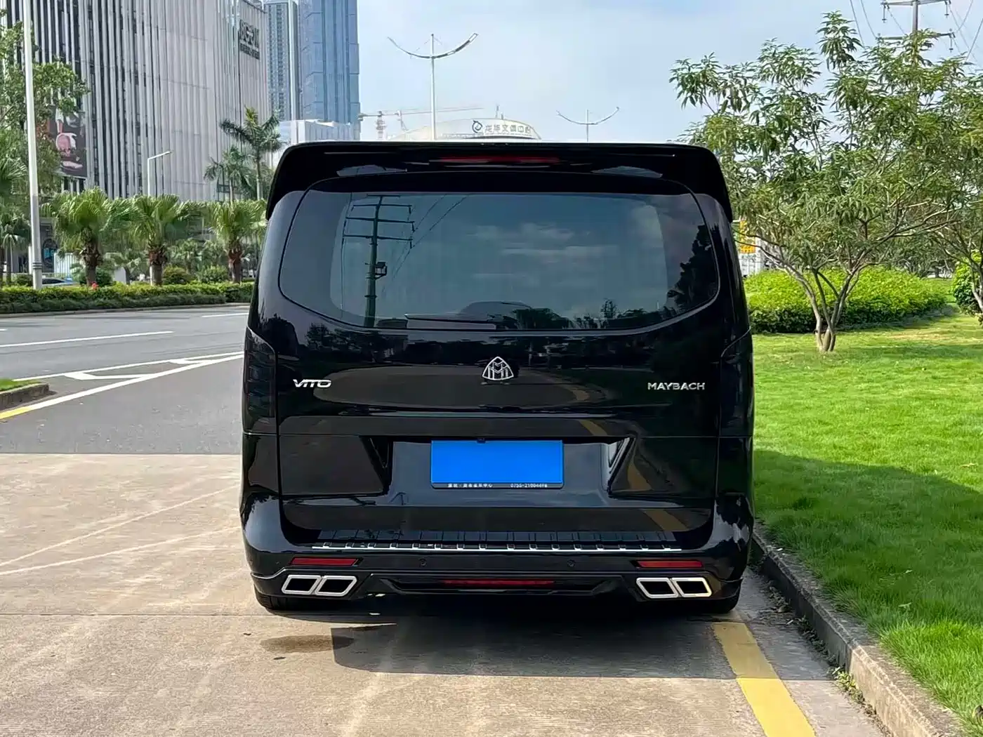 Mercedes-Benz Vito 2024 2.0T Business 7-Seater фото 4