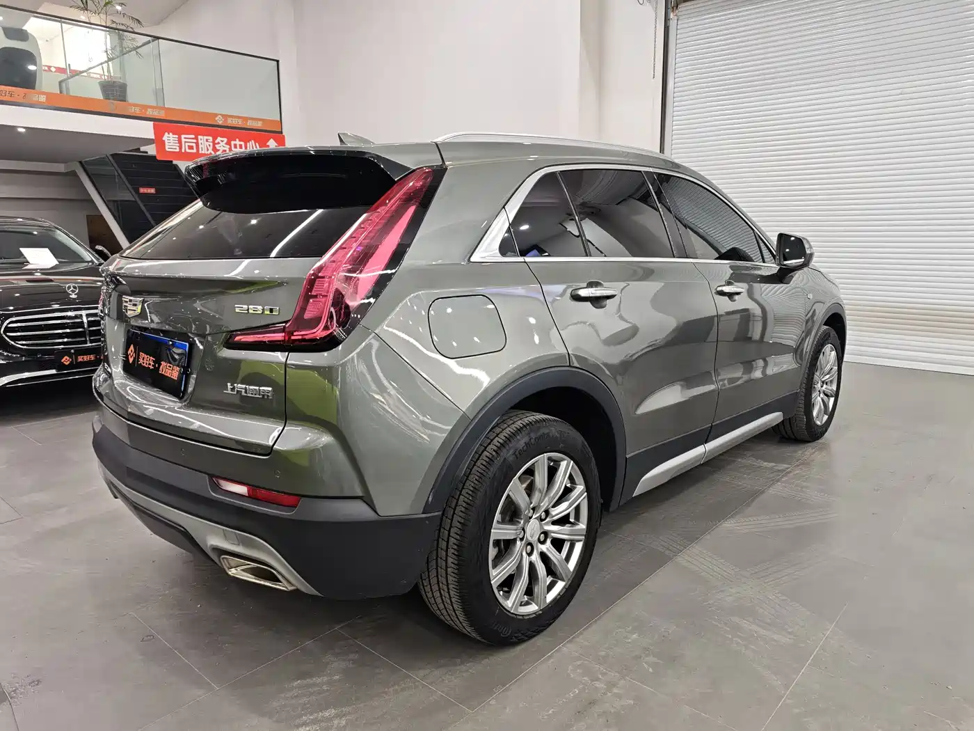 Cadillac XT4 2018 28T FWD Leading Edition фото 5