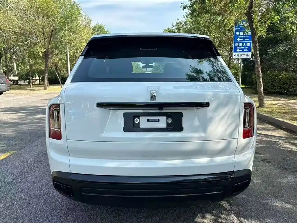 Rolls-Royce Cullinan 2025 2024 4-Seater
