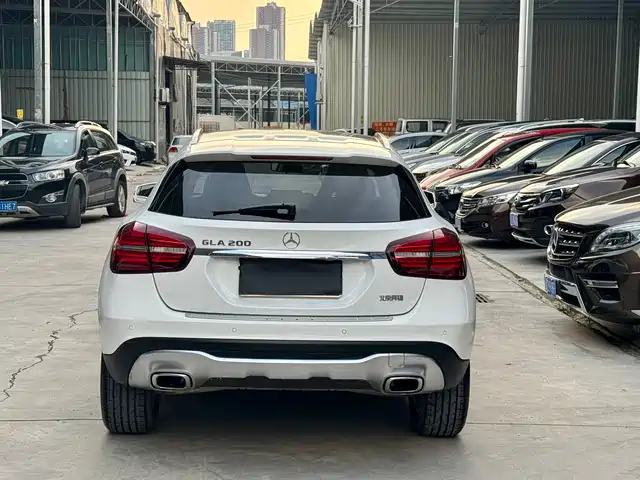 Mercedes-Benz GLA 2019 GLA 200 Dynamic — фото 5