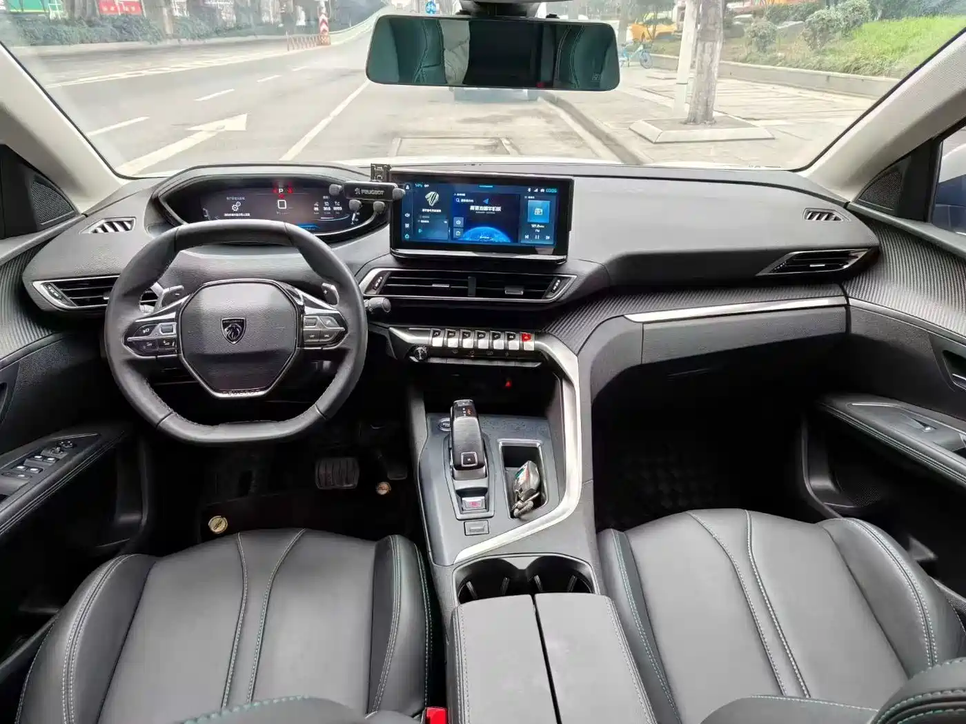 Фото 6 - Peugeot 5008
