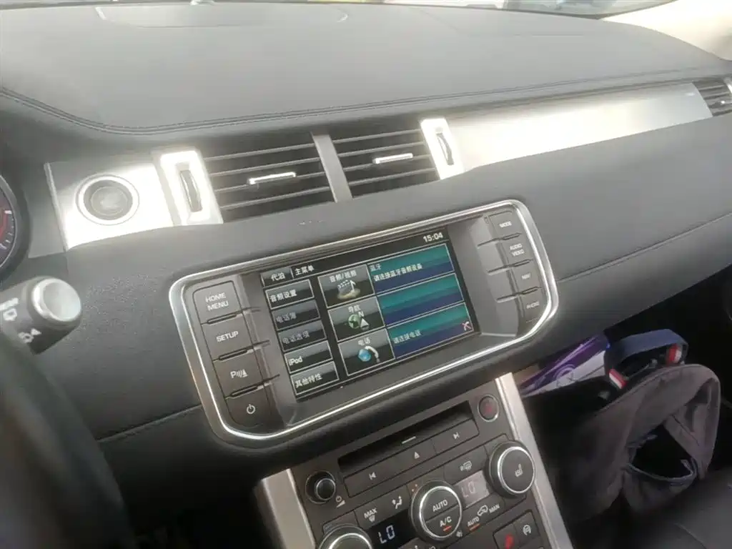 Land Rover Range Rover Evoque 2015 2.0T 5-Door Intelligent Edition фото 13