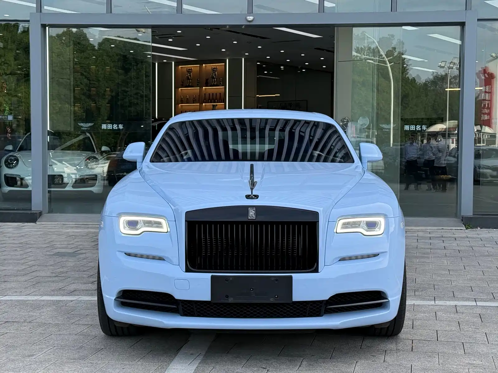 Фото 2 - Rolls-Royce Wraith