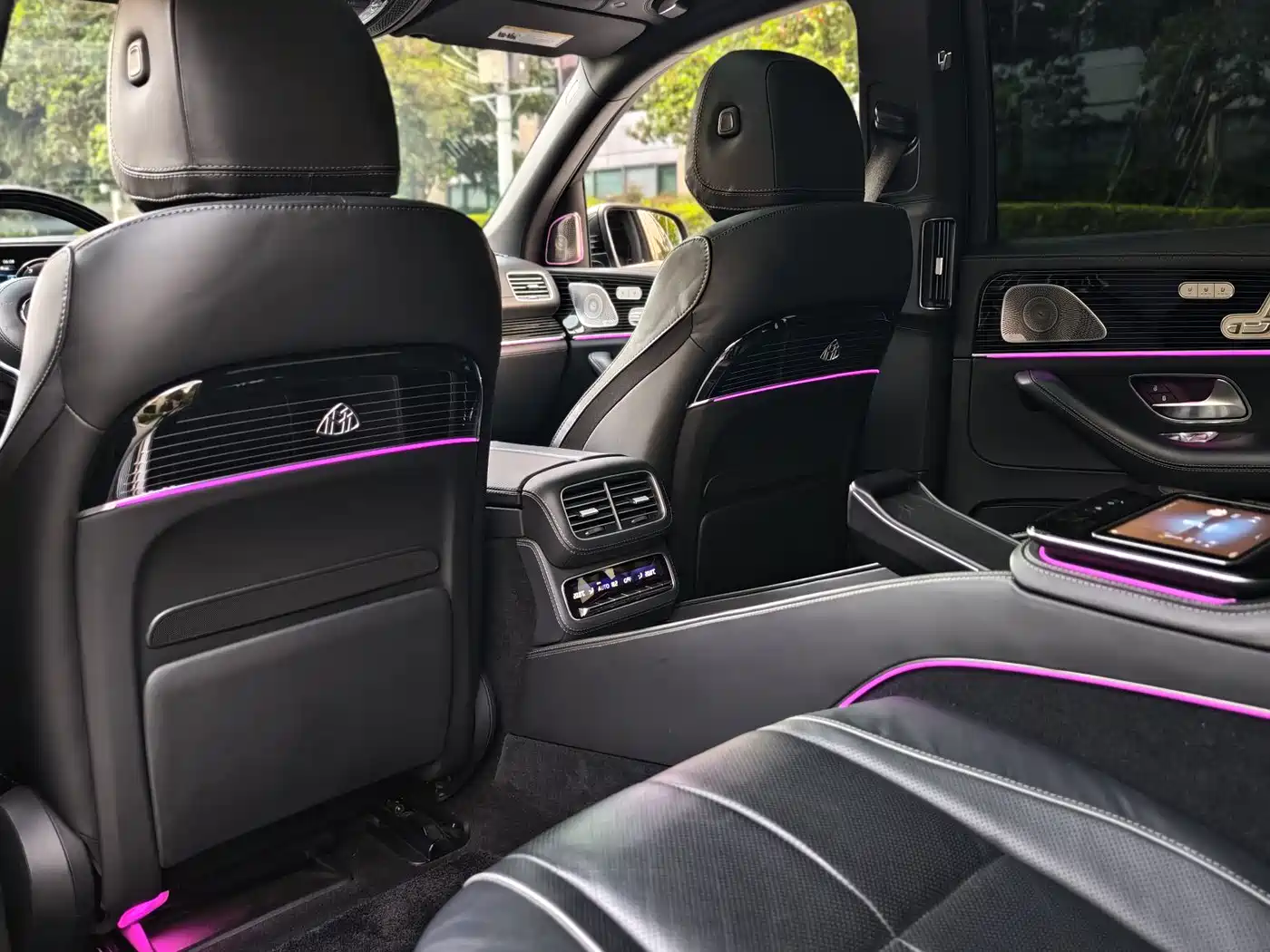 Mercedes-Benz Maybach GLS 2021 GLS 600 4MATIC Etiquette Edition фото 17