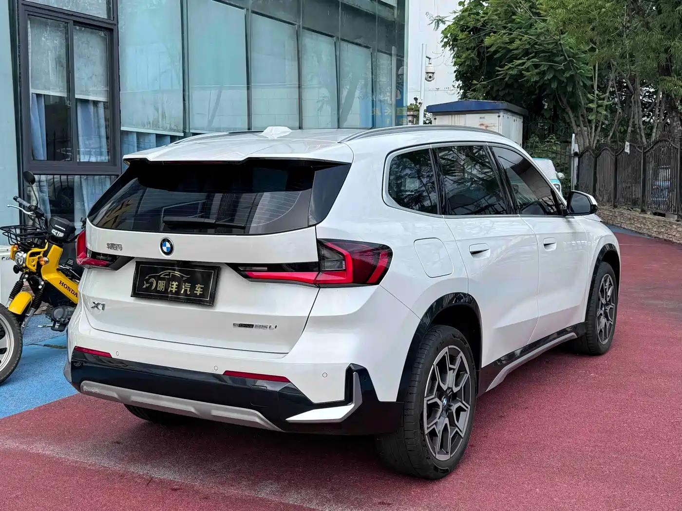 BMW X1 2024 sDrive25Li M Sport Package фото 5