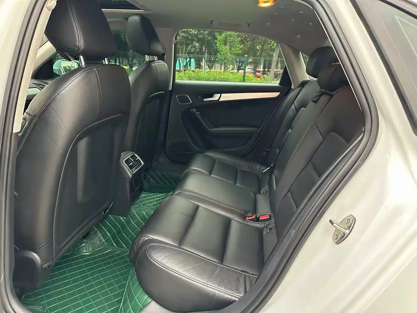 Audi A4L 2015 35 TFSI Auto Standard фото 11