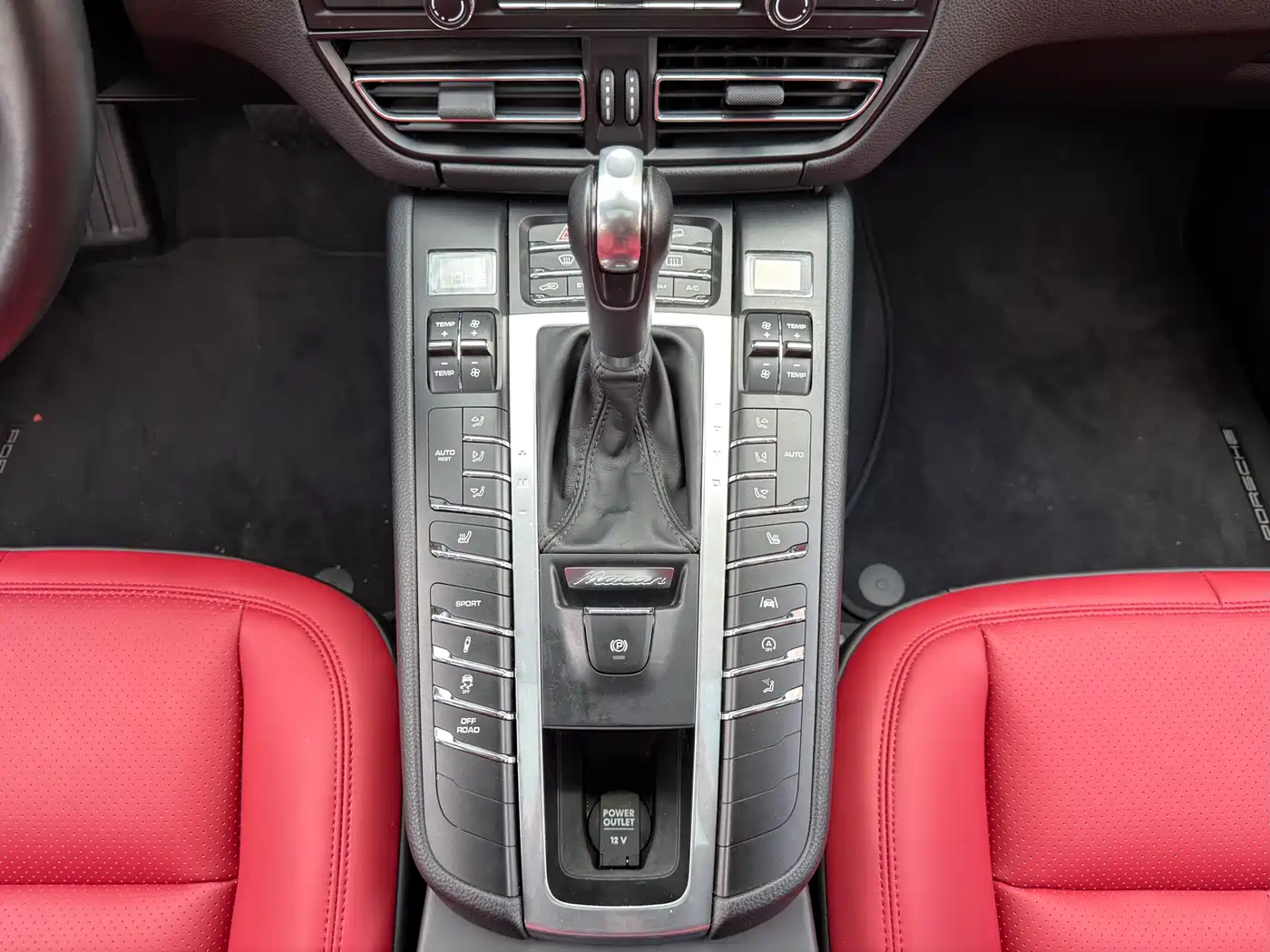 Porsche Macan 2021 Macan 2.0T фото 11
