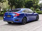 Фото 14 - Honda Civic
