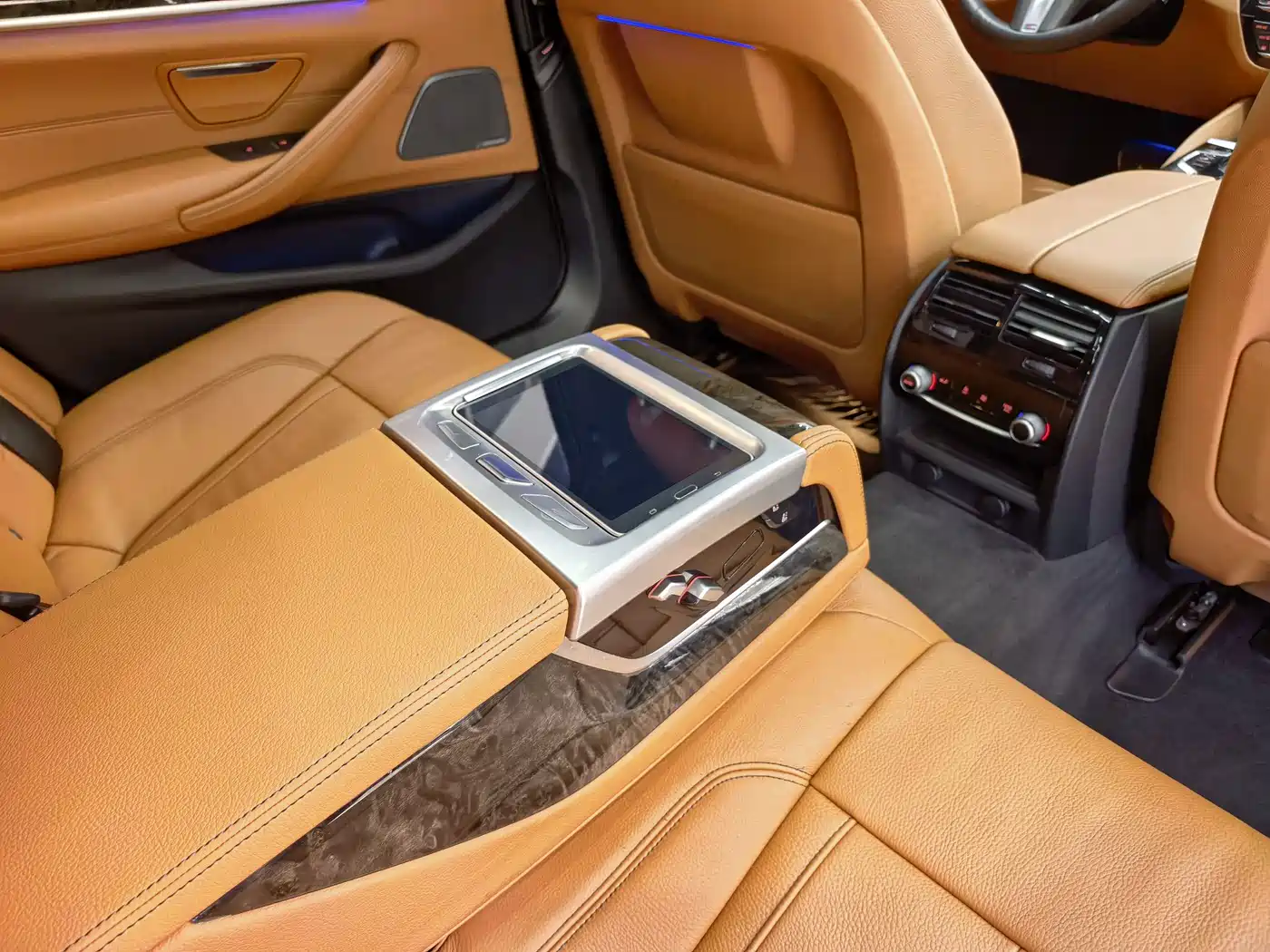 BMW 5 Series 2018 530Li Premium M Sport Package фото 11
