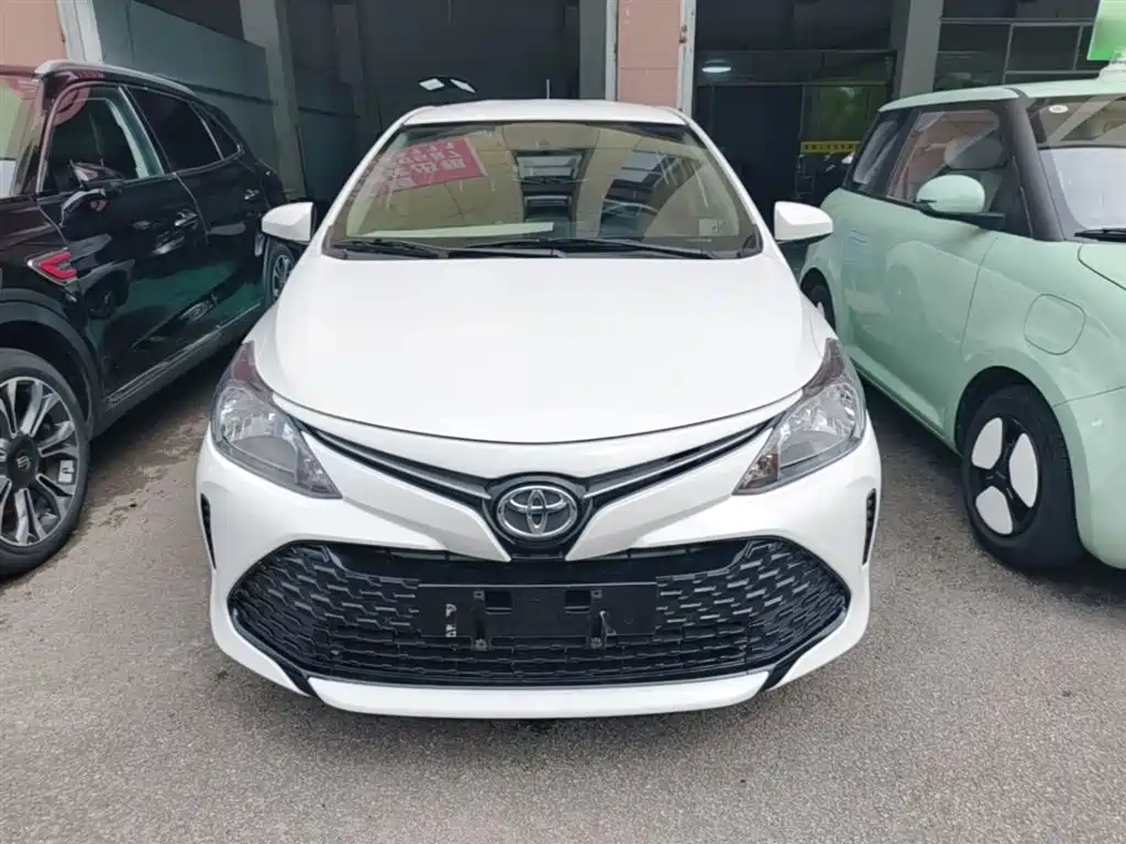 Toyota Vios FS 2017 1.5L CVT Fengchi Edition фото 3