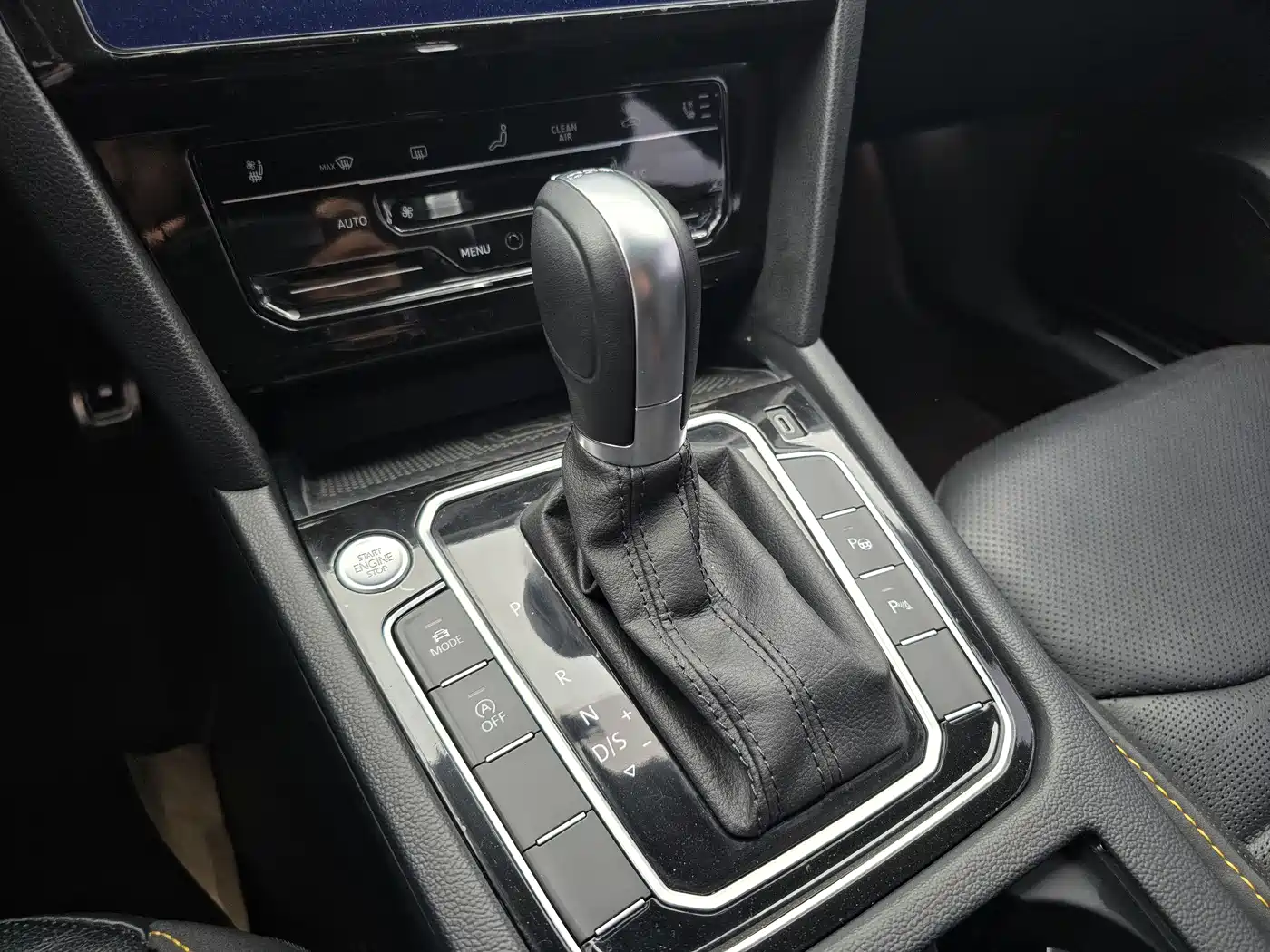Volkswagen FAW-Volkswagen CC 2023 380TSI Eye-catching Edition фото 13