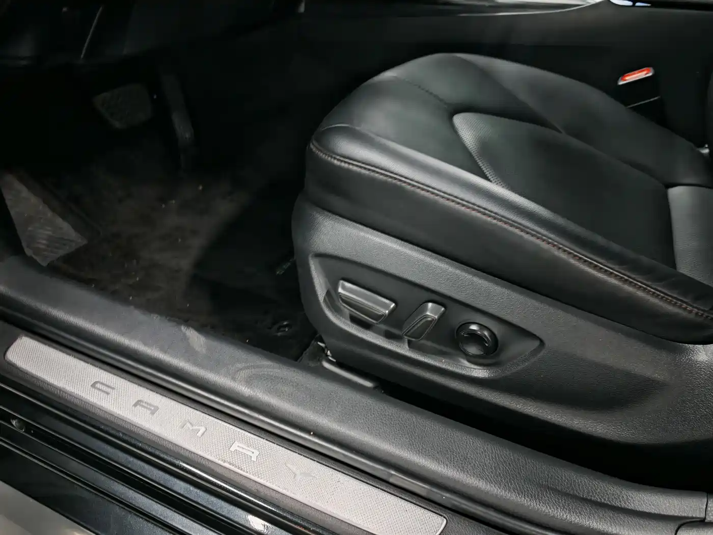 Toyota Camry 2023 2.5G Luxury Edition фото 7