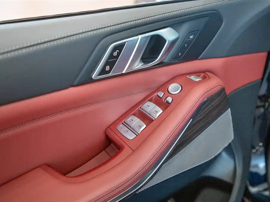 Photo 13 - BMW X5