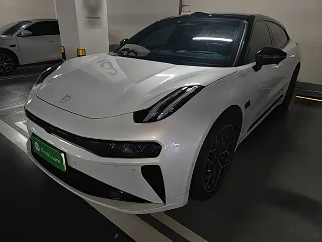 ZEEKR 001 2024