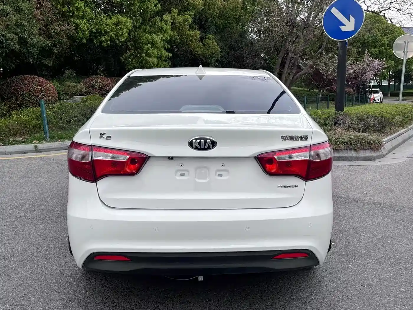 Kia K2 2012 2012 Model Sedan 1.6L AT Premium ECO