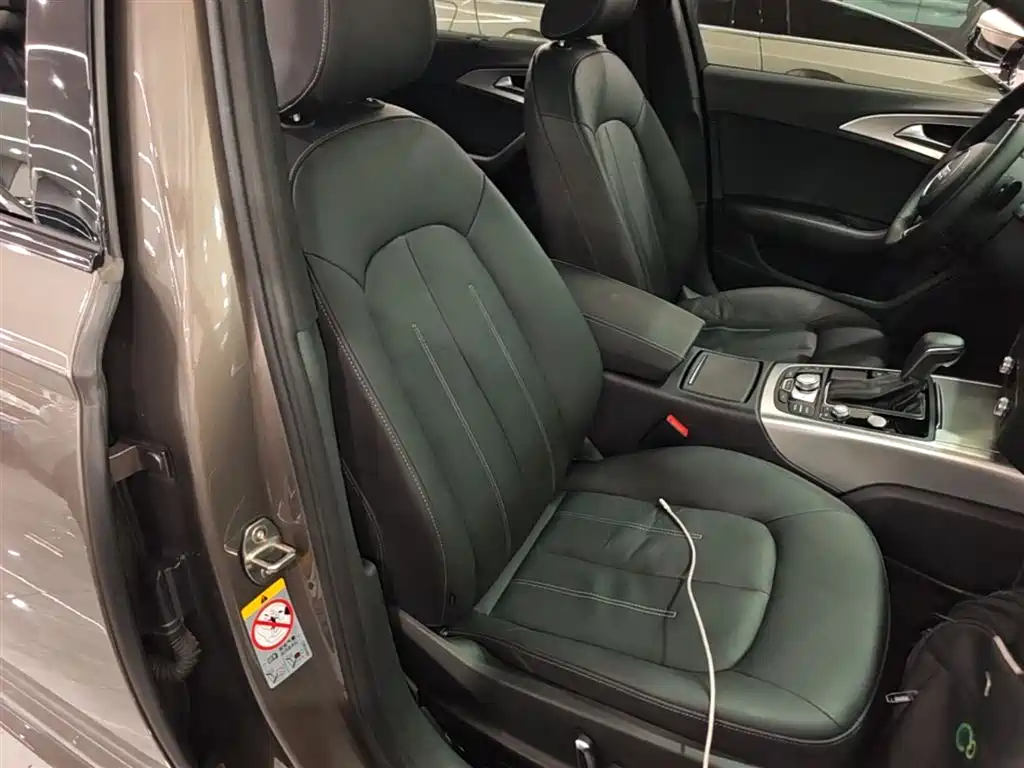 Audi A6L 2018 30th Anniversary 45 TFSI quattro Sport фото 25