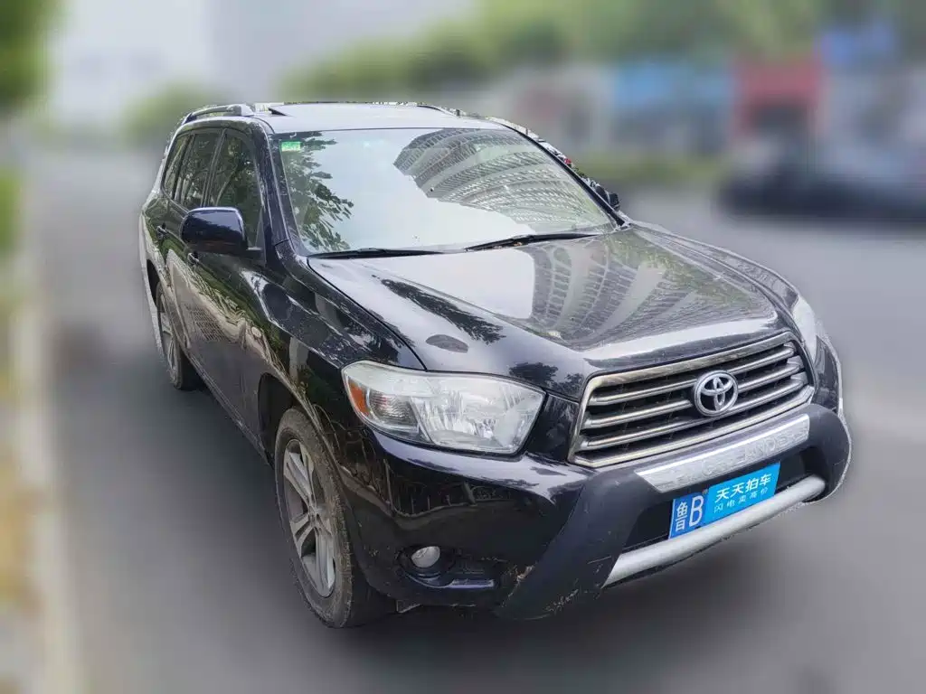 Photo 3 - Toyota Highlander