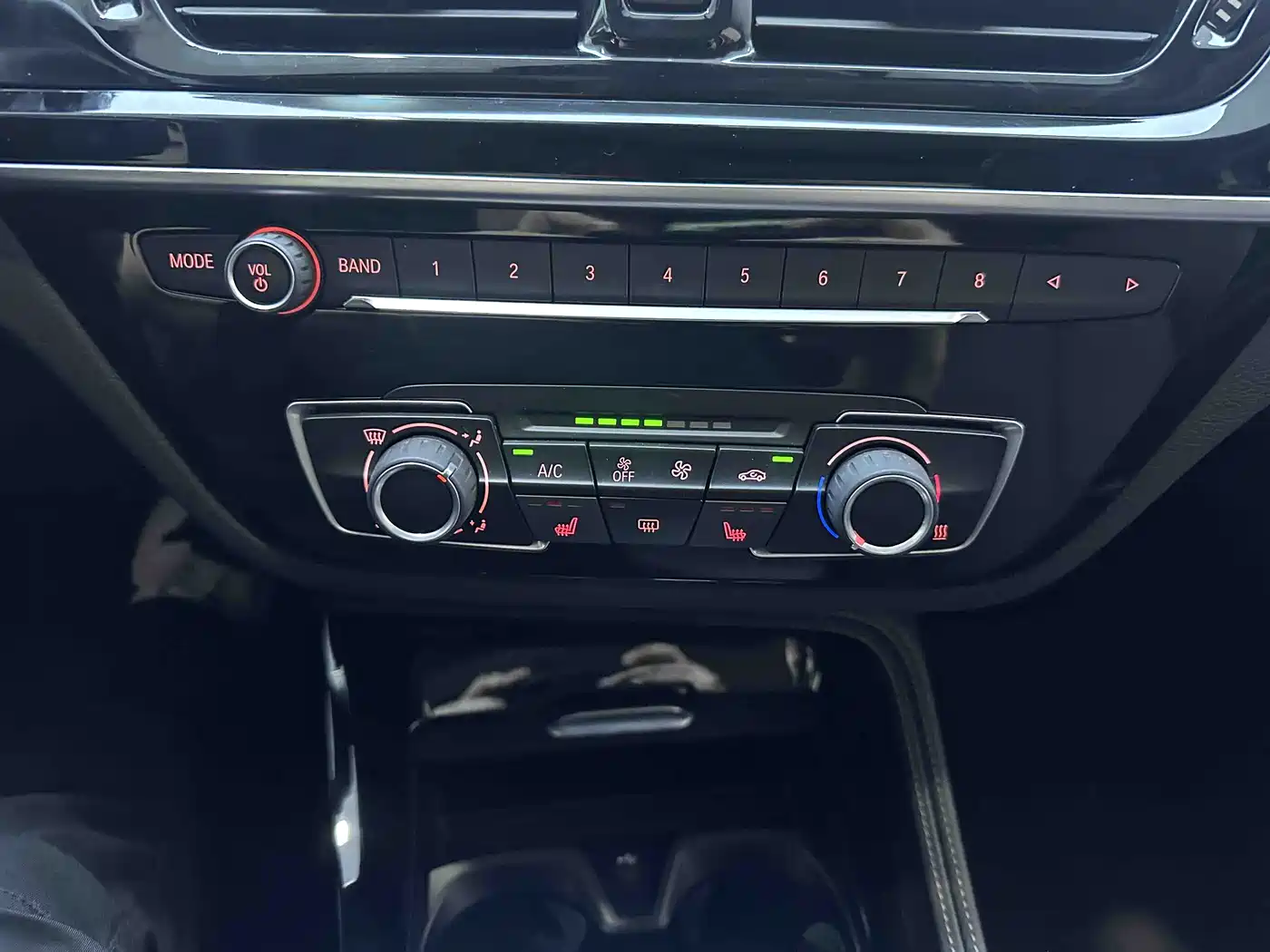 BMW 1 Series 2021 Facelift 120i M Sport Shadow Edition фото 15
