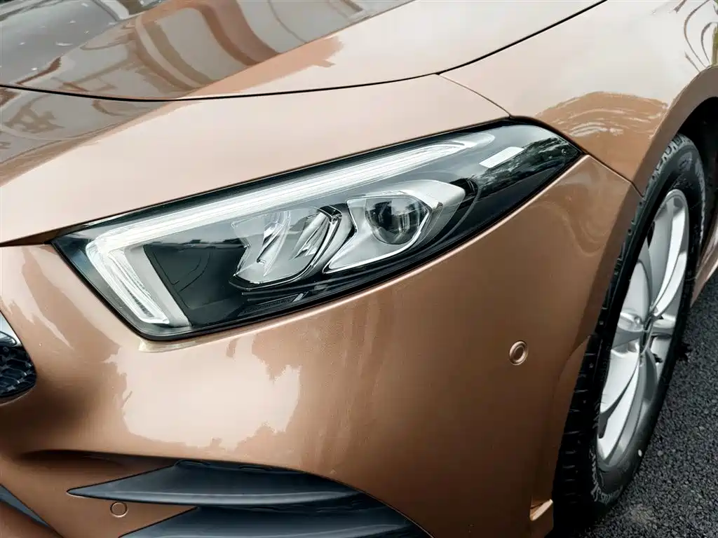 Mercedes-Benz A-Class 2020 Facelift A 200 L Sport Sedan Dynamic фото 5