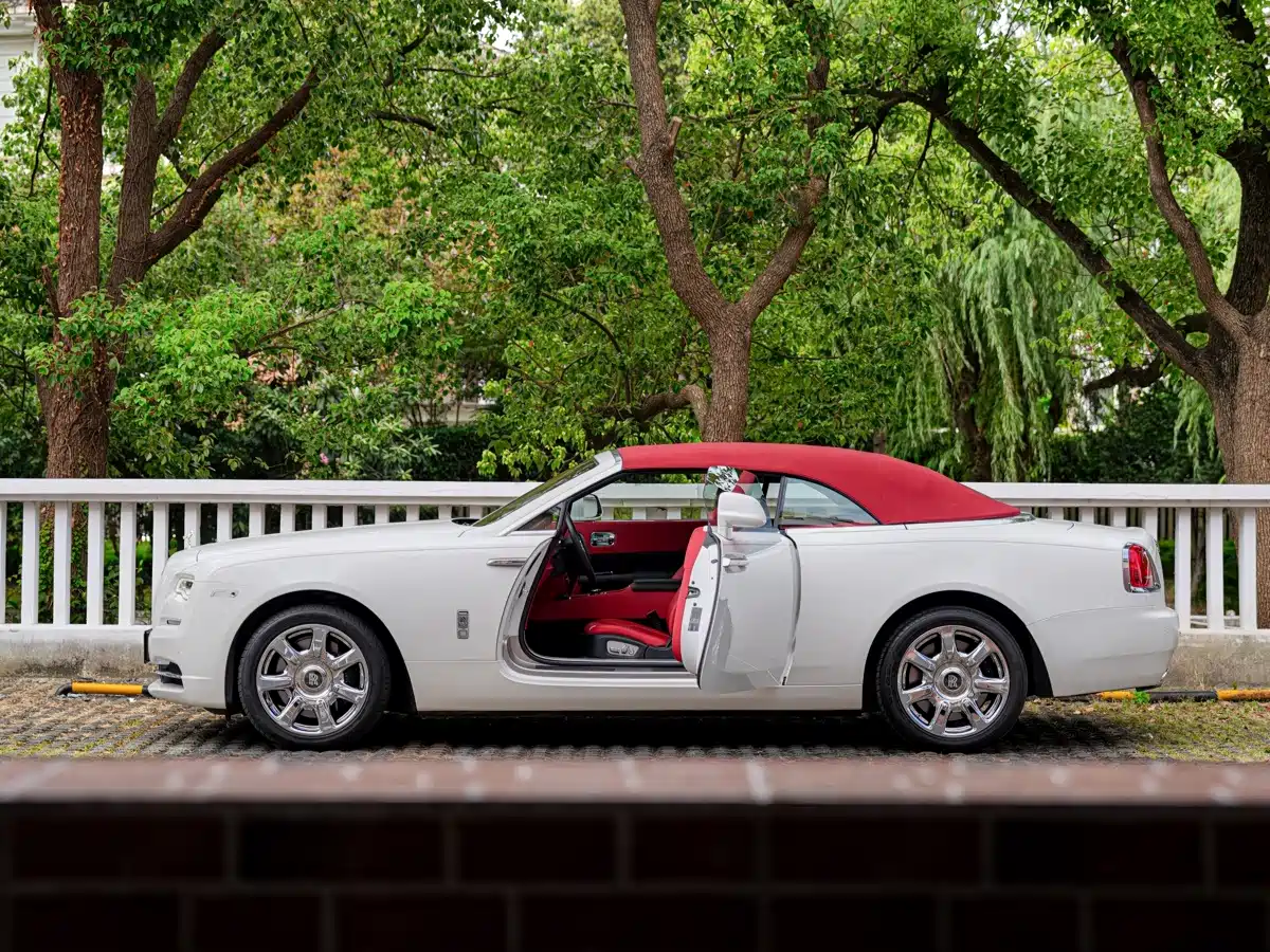 Rolls-Royce Dawn 2021 2018 6.6T Standard