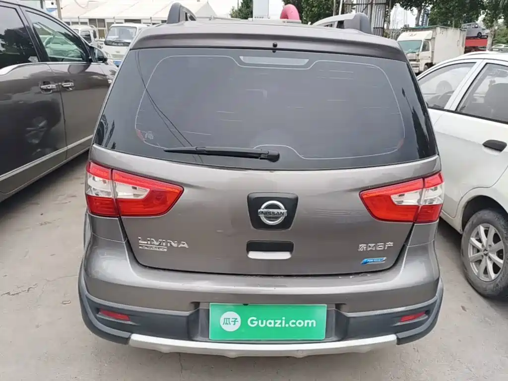 Nissan Livina 2015 2013 Sharp 1.6XL Manual Comfort