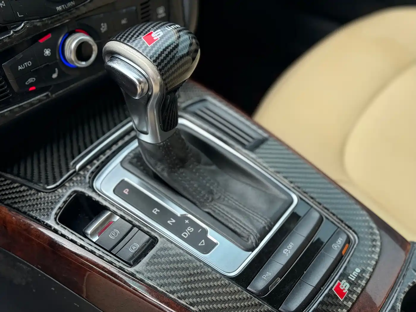 Audi A4L 2013 35 TFSI Automatic Standard фото 13