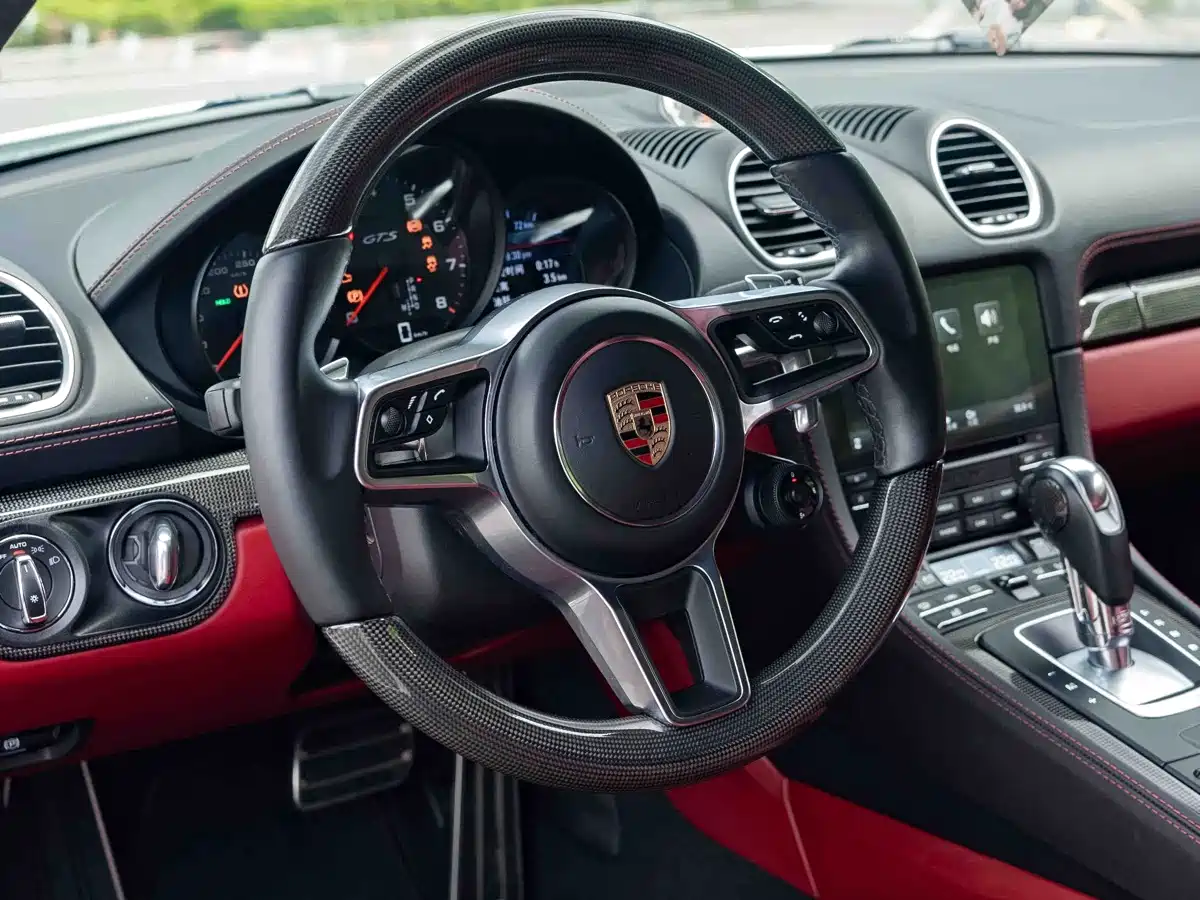 Photo 9 - Porsche 718