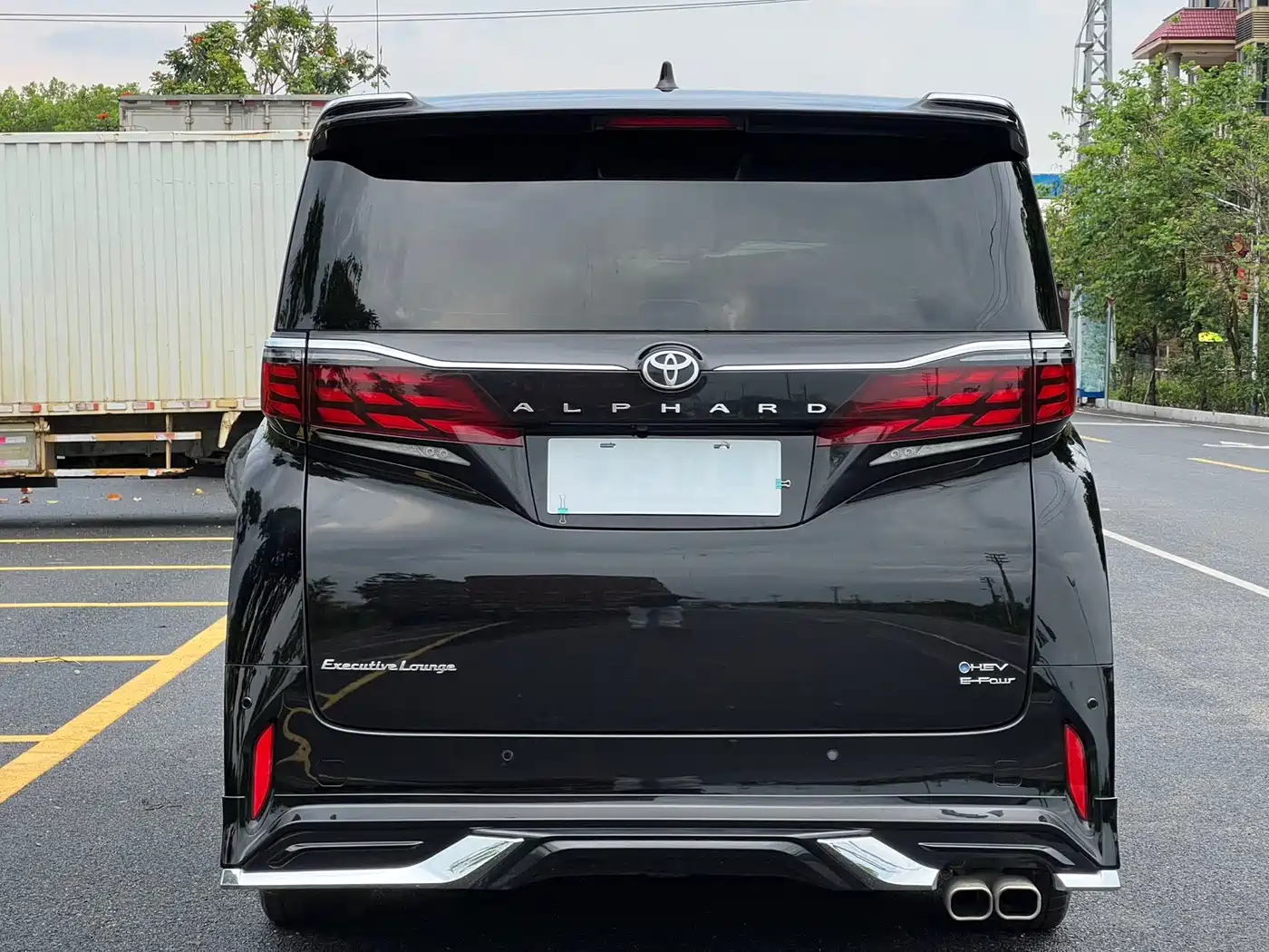 Toyota Alphard 2024 Hybrid 2.5L Ultimate Enjoyment Edition фото 14