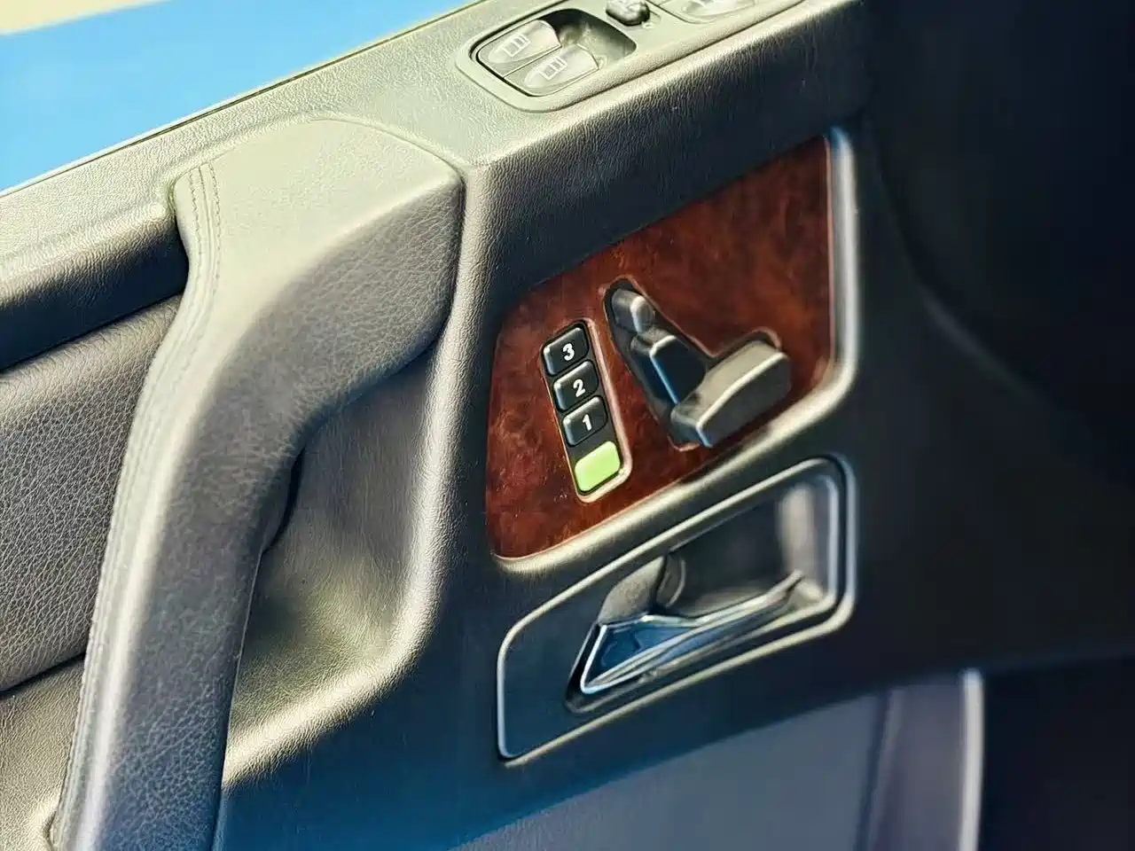 Mercedes-Benz G-Class 2010 G 500 фото 11