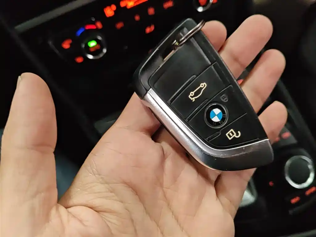 BMW 2 Series Touring 2018 218i M Sport Package фото 9