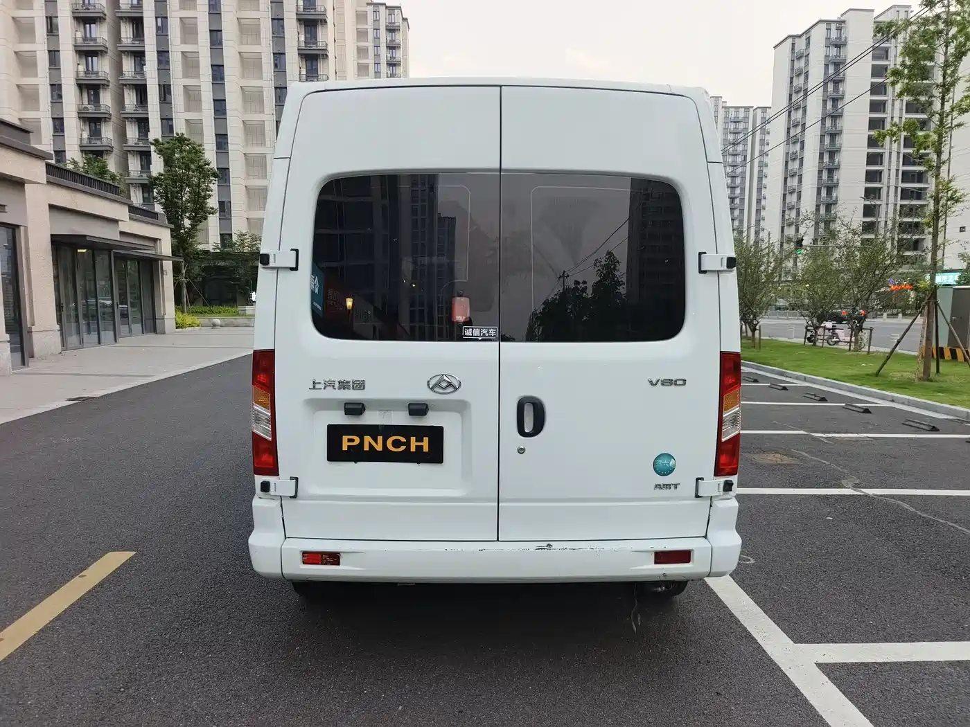 SAIC Maxus Xintu V80 2024 Aoyun 6AMT Long Wheelbase Medium Roof 147Ps 6/7/8/9-seater фото 13