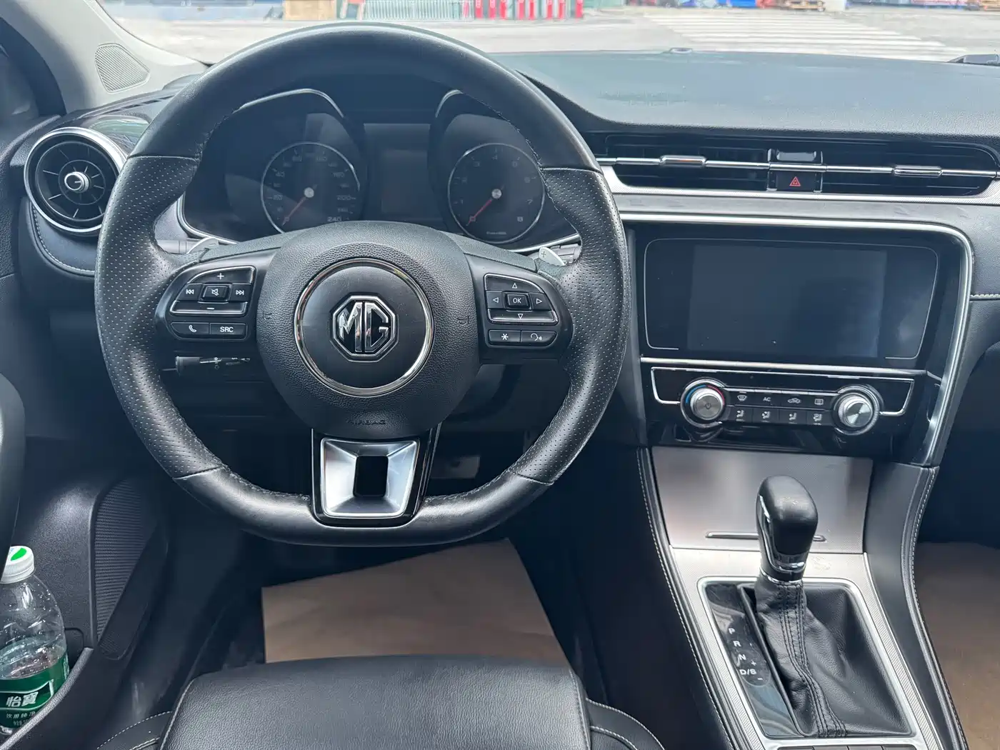 MG MG6 2017 2017 20T Automatic Luxury Smart Connect Version (China V)
