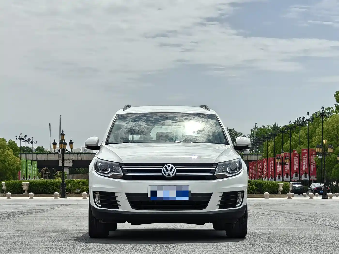 Volkswagen Tiguan 2015 1.8TSI Automatic 2WD Trendline фото 3