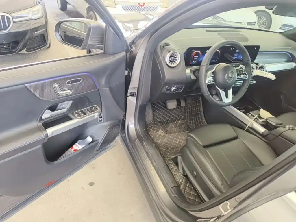 Mercedes-Benz EQB 2024 2023 EQB 260