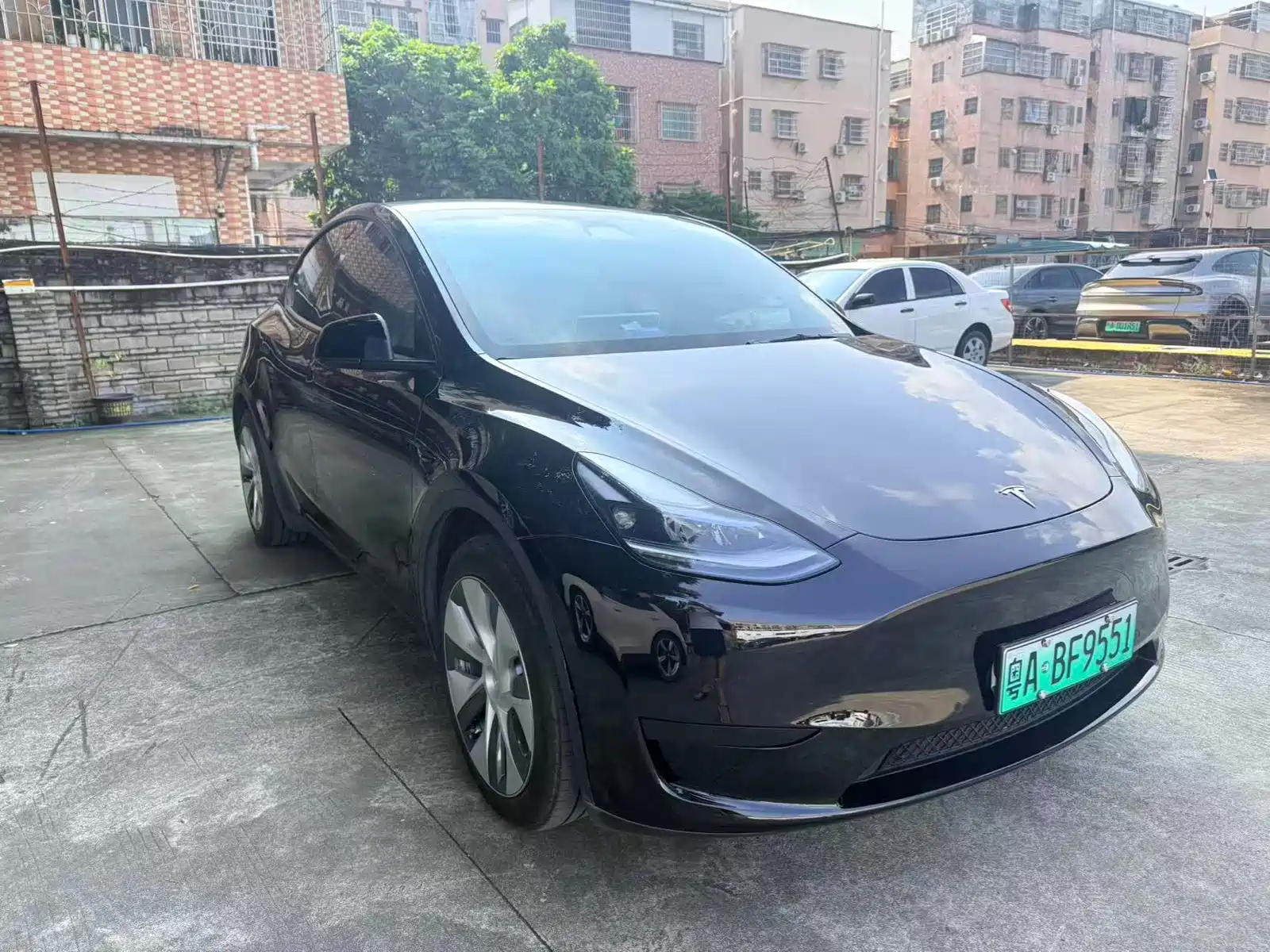 Фото 3 - Tesla Model Y