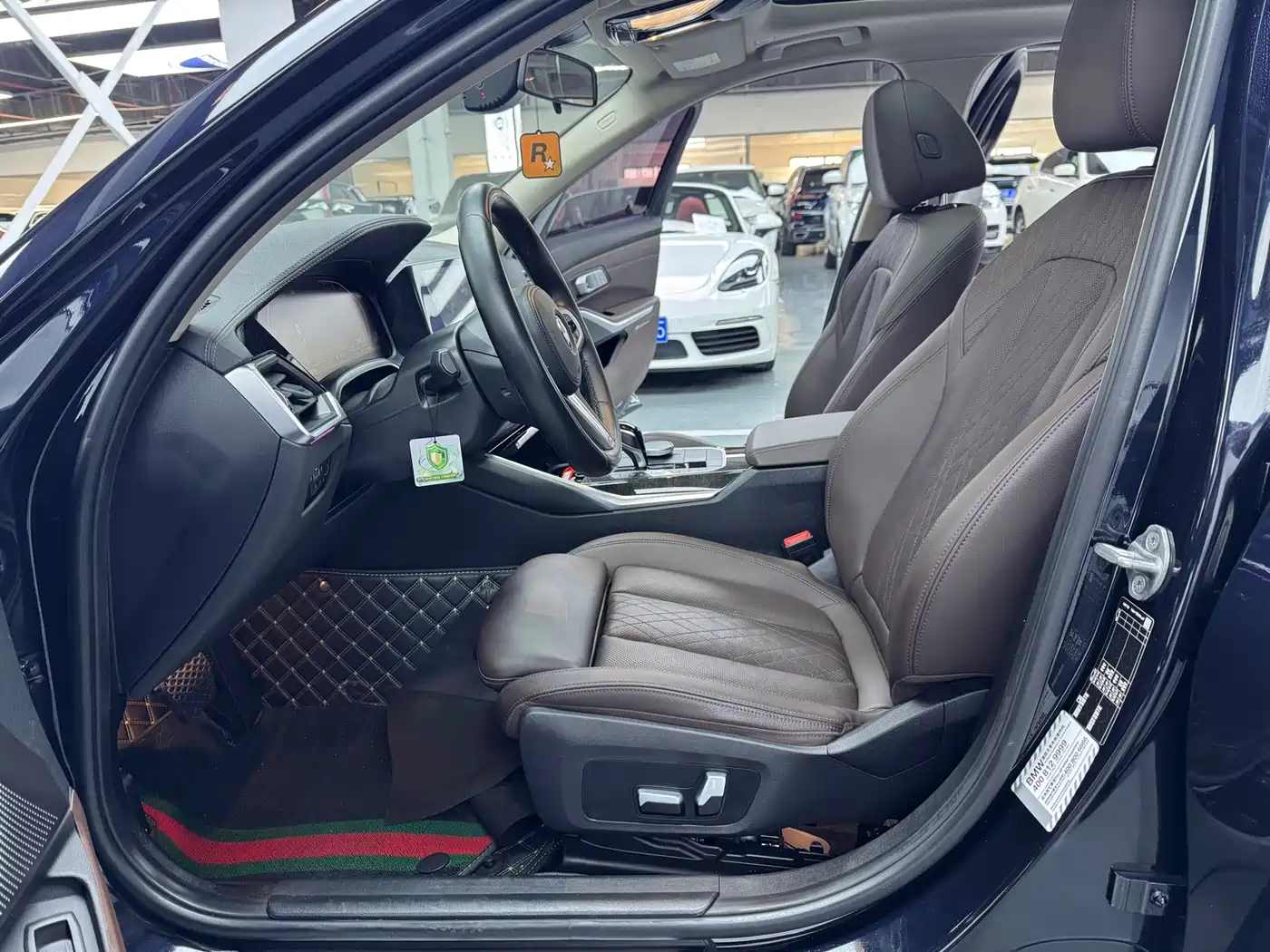 BMW 3 Series 2022 325Li M Sport Package фото 4
