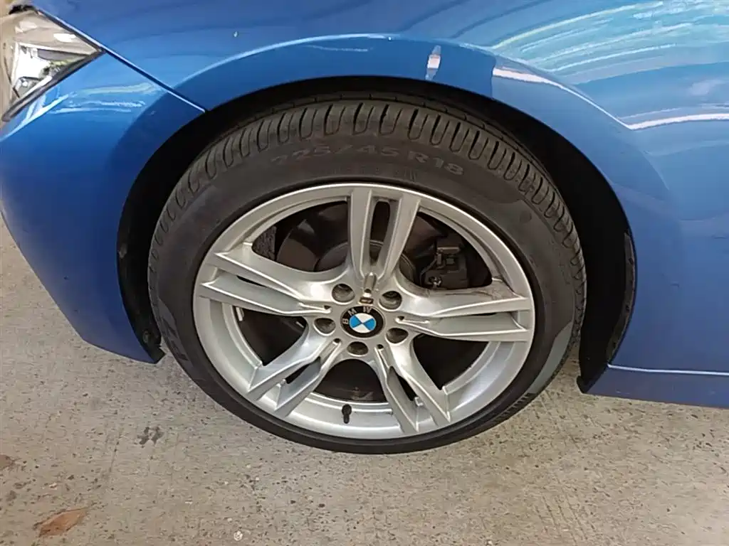 BMW 3 Series 2017 320Li M Sport фото 23