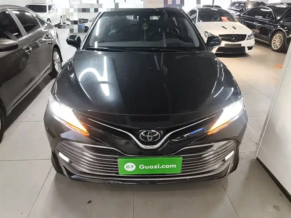 Toyota Camry 2018 2.0G Luxury Edition фото 3