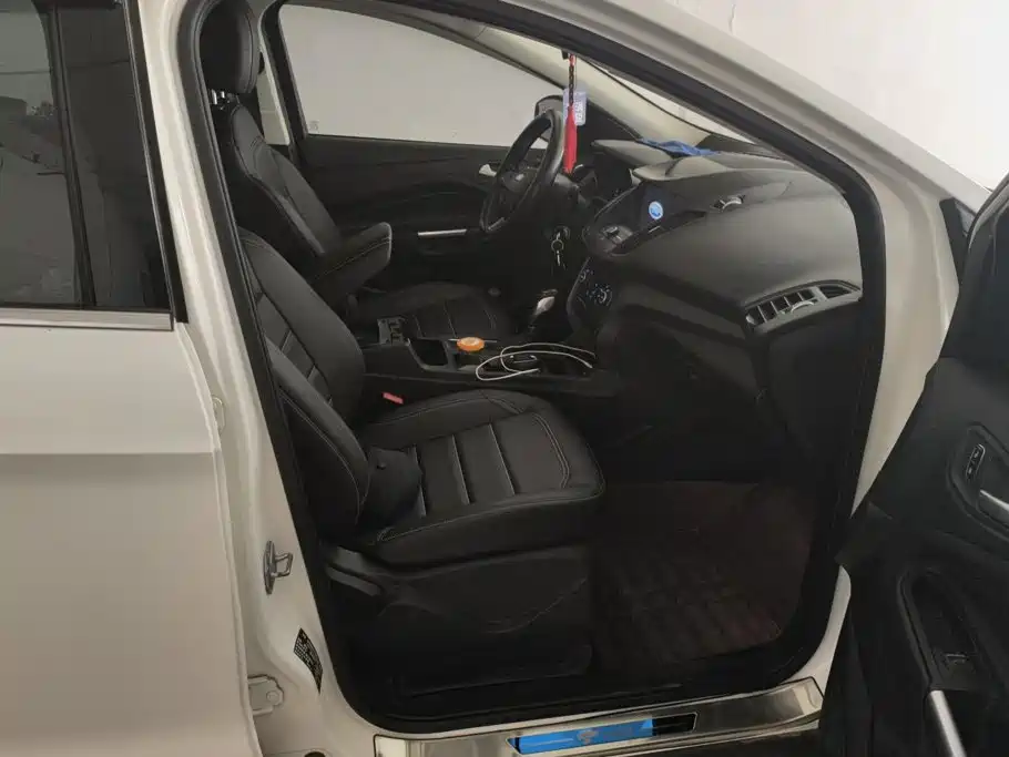 Ford Kuga 2020 2019 EcoBoost 180 2WD Platinum Wing Edition China VI
