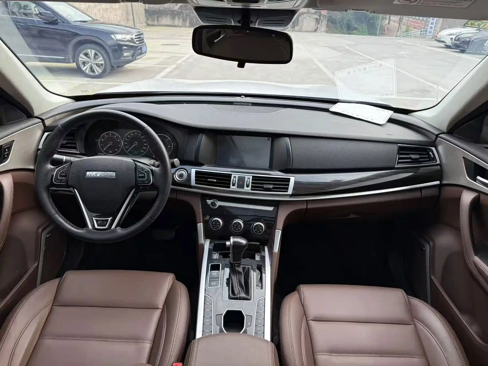 Photo 10 - Haval H7