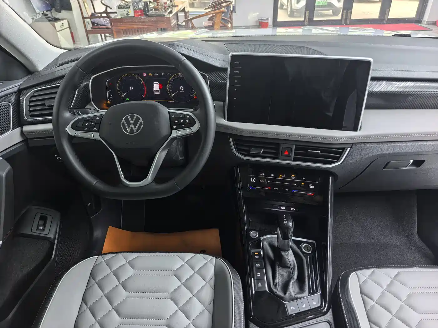 Volkswagen Tayron 2023 280TSI 2WD Luxury Plus Advanced Edition фото 12