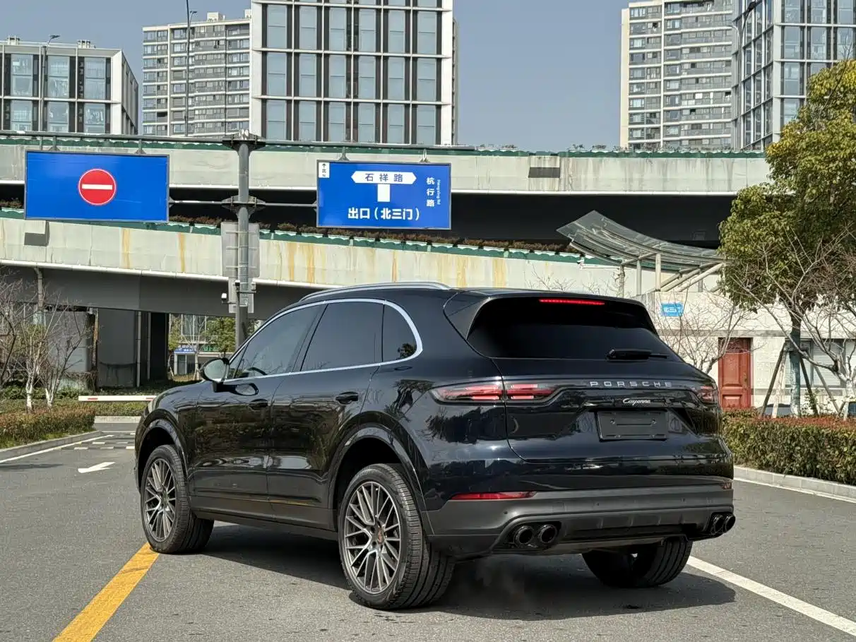 Porsche Cayenne 2019 Cayenne 3.0T фото 4